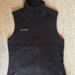 Medium Black Fleece Columbia Vest